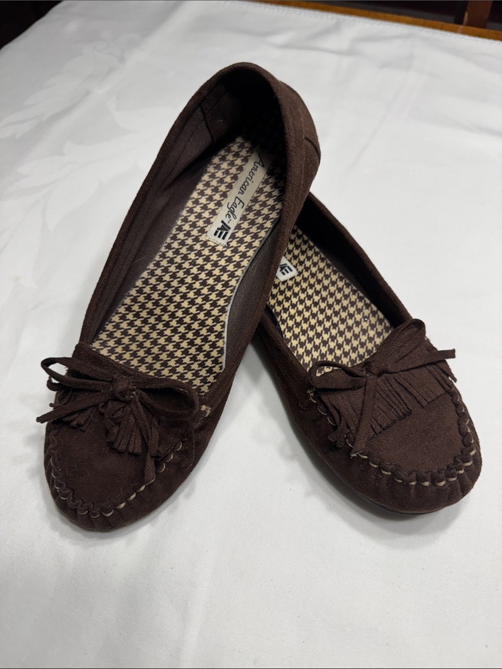 American Eagle dark brown suede moccasin loafer. Size 8.5
